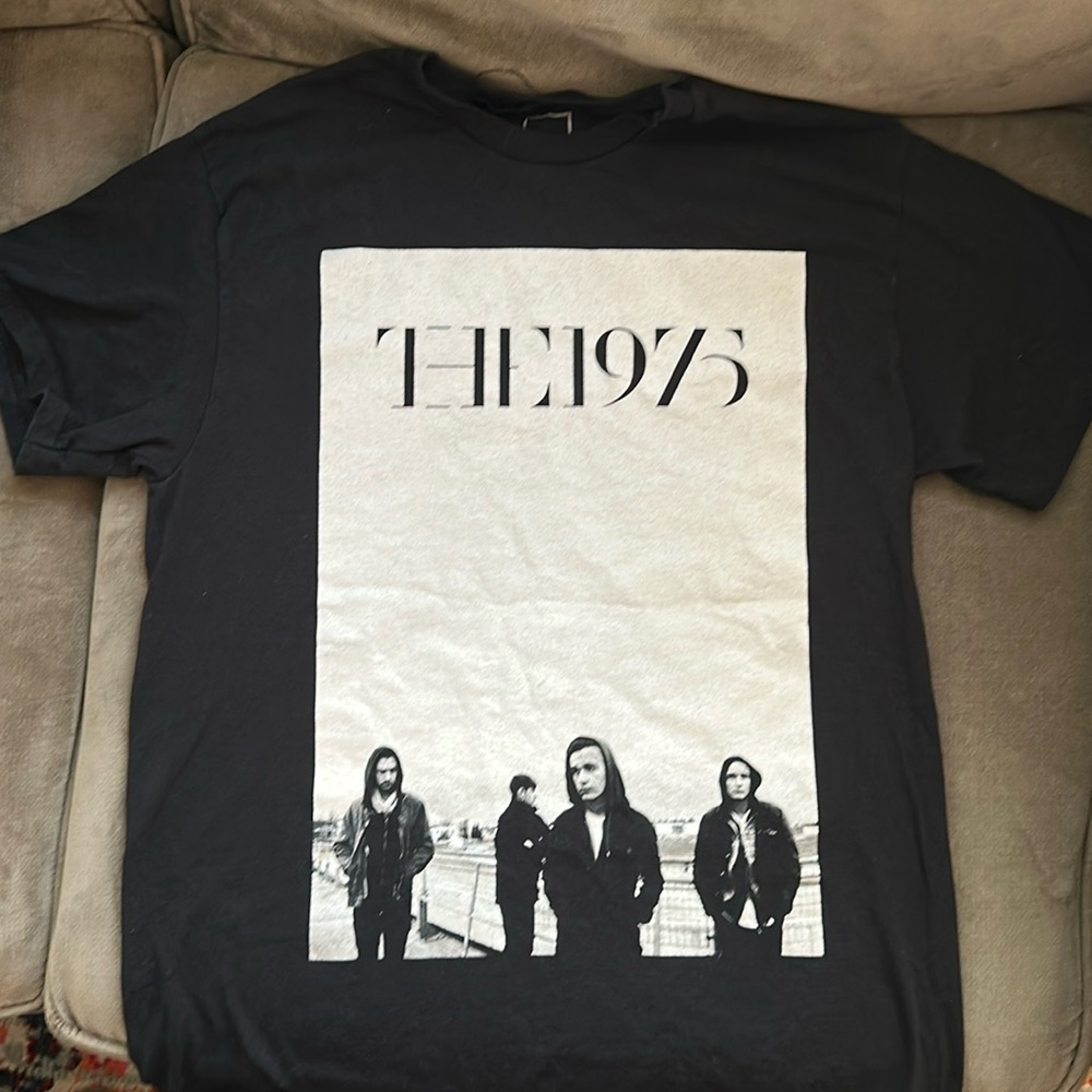 The 1975 official merch T